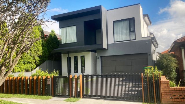 Modern Contemporary Home with a Modern Fence in Sydney, Australia