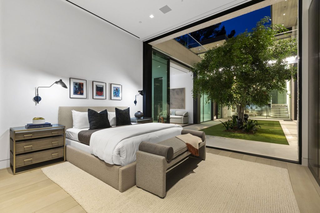 Walker Drive House - 445 Walker Dr, Beverly Hills, CA, USA - 19