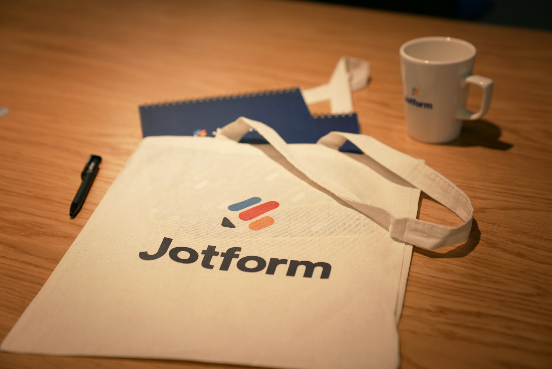 jotform-BQckrvGn0uM-unsplash