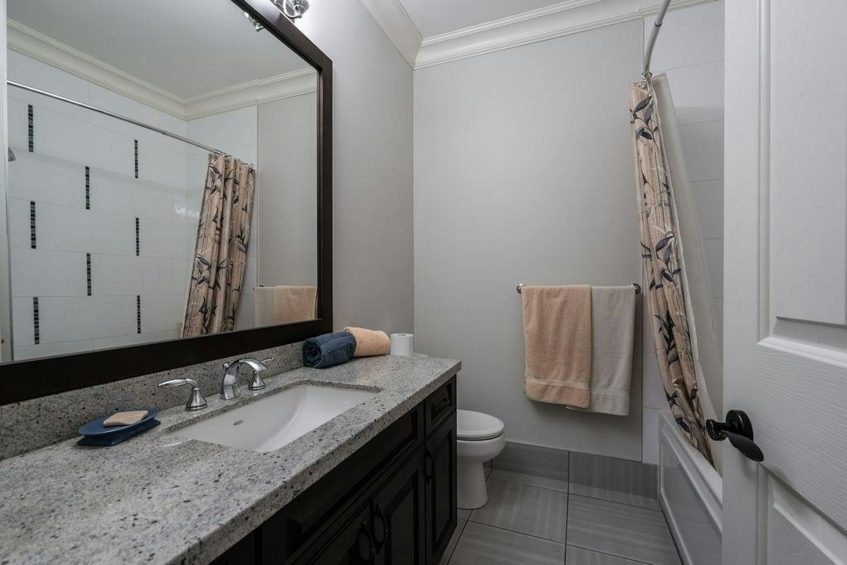 136 Deerview Lane, Anmore, BC, Canada - 11