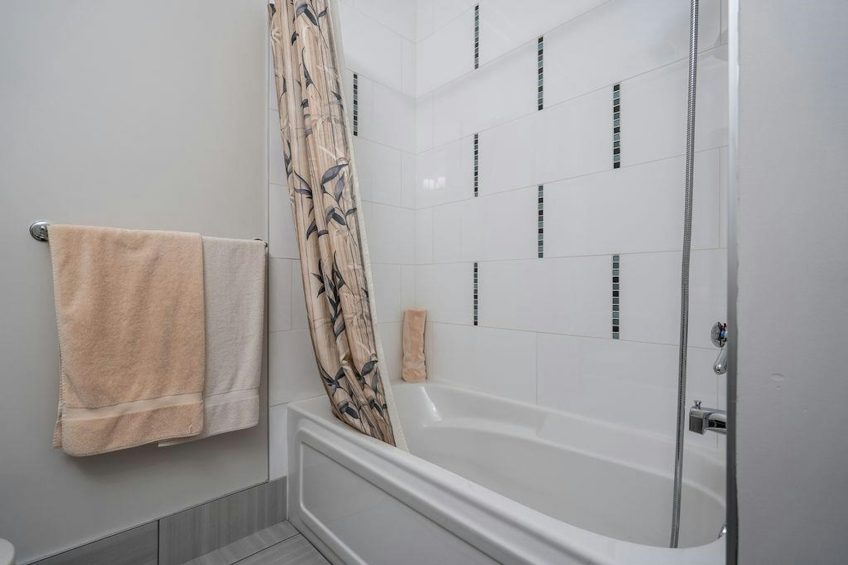 136 Deerview Lane, Anmore, BC, Canada - 12