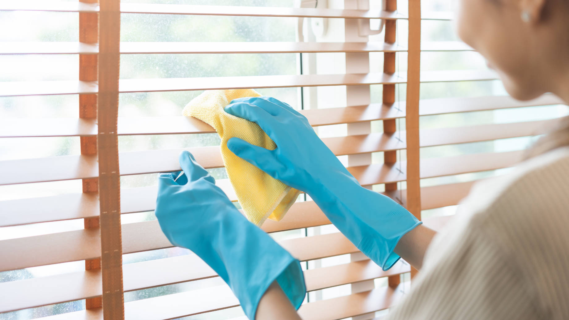Cleaning Window Blinds at Home