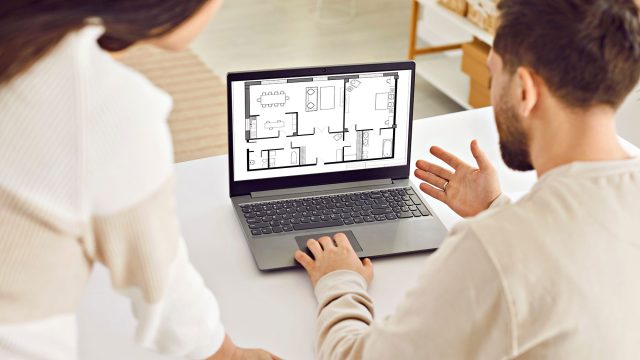 Floor Plan Planning on a Laptop