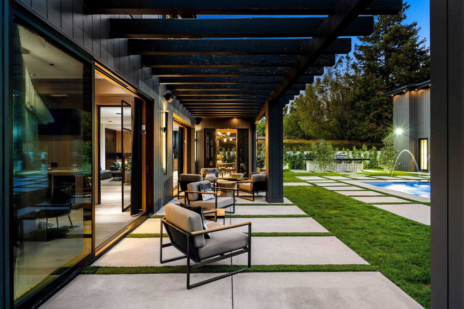 Modern Outdoor Patio Area with Comfortable Seating