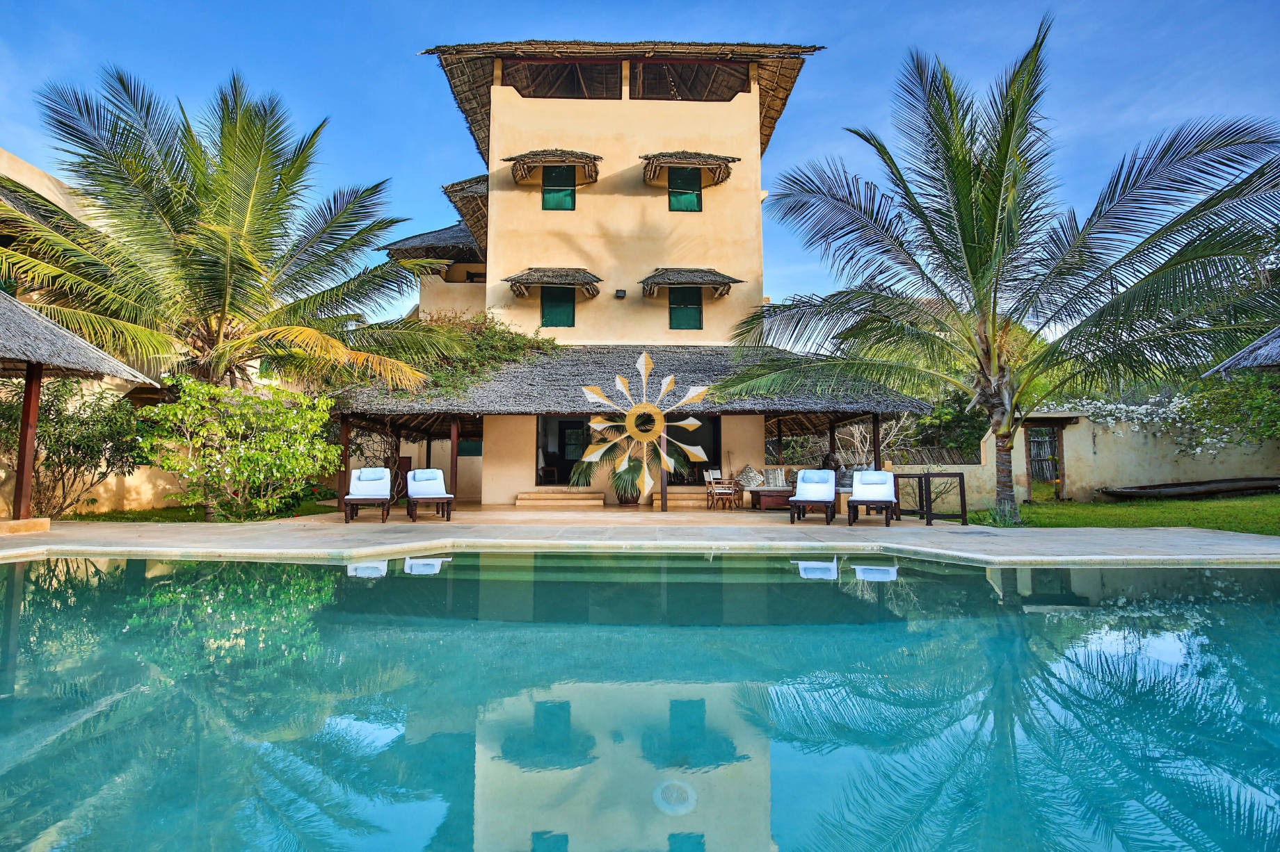 Private Kenyan Luxury Villa with a Pool on Lamu Island