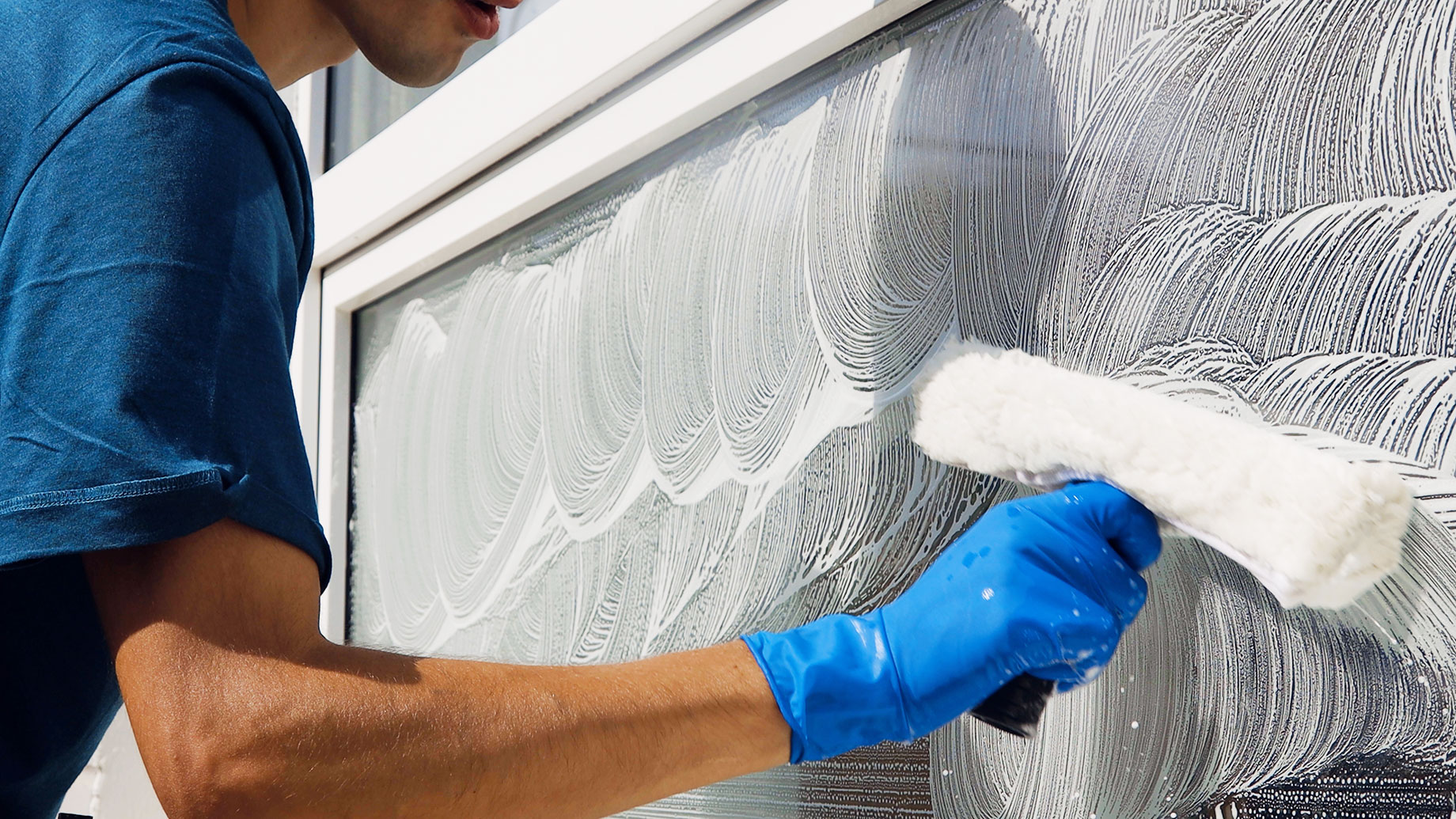 Cleaning Exterior of House Window