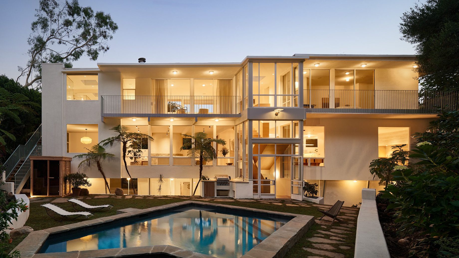Mid-Century Style Brentwood Home – Benmore Ter, Los Angeles, CA, USA 🇺🇸