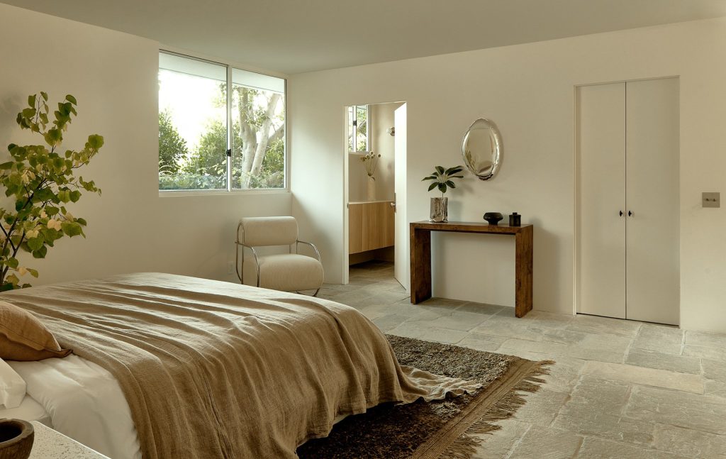 Mid-Century Style Brentwood Home - Benmore Ter, Los Angeles, CA, USA - 14
