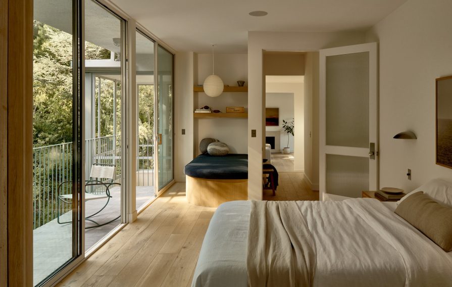 Mid-Century Style Brentwood Home - Benmore Ter, Los Angeles, CA, USA - 18