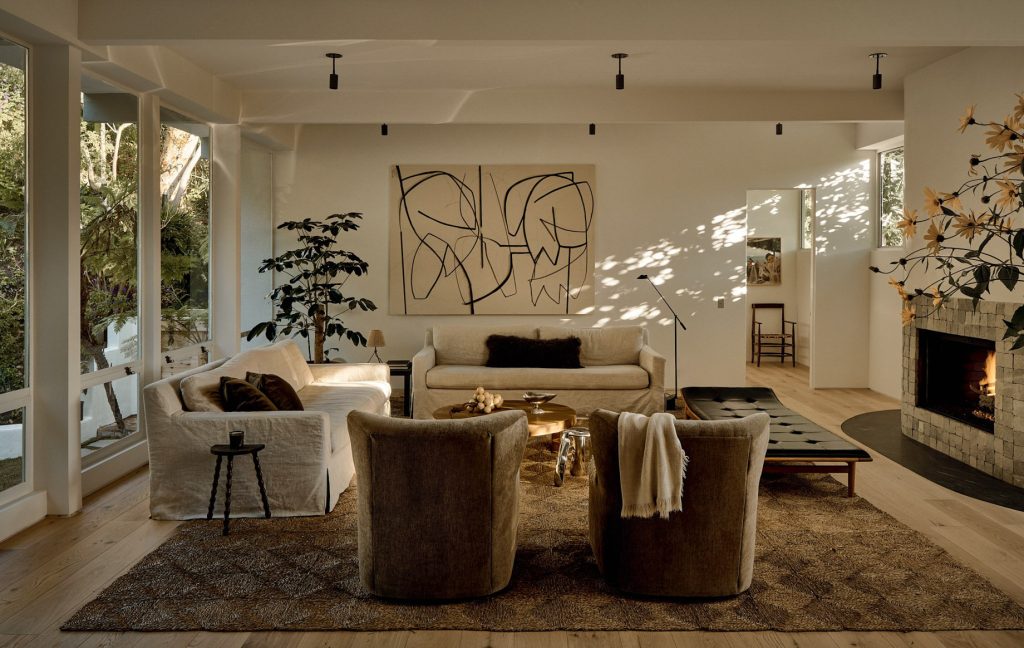 Mid-Century Style Brentwood Home - Benmore Ter, Los Angeles, CA, USA - 2