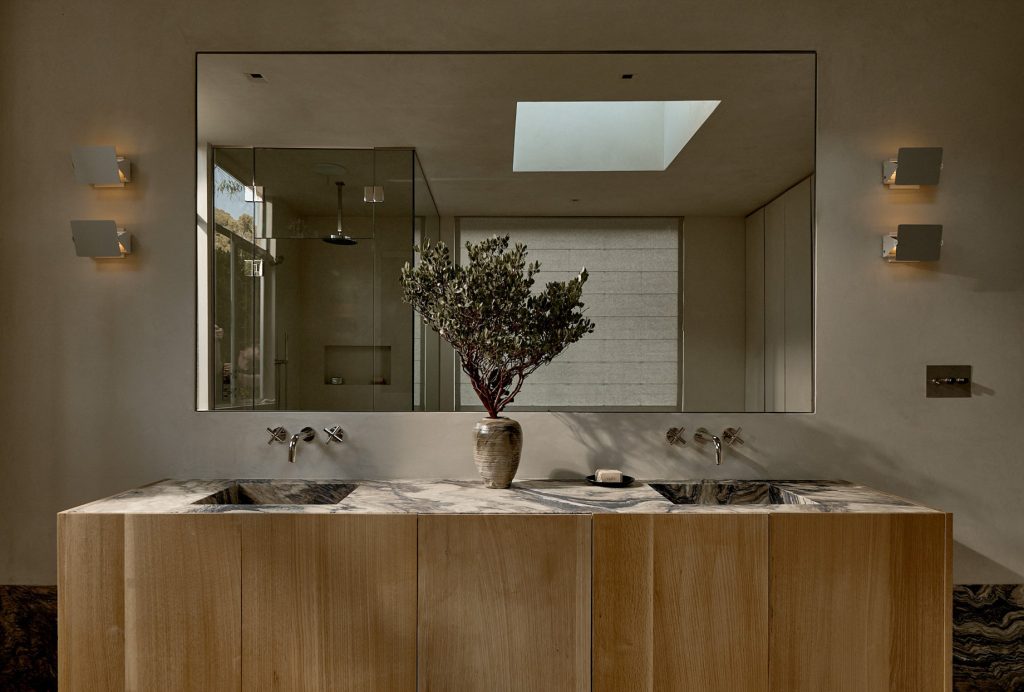 Mid-Century Style Brentwood Home - Benmore Ter, Los Angeles, CA, USA - 25