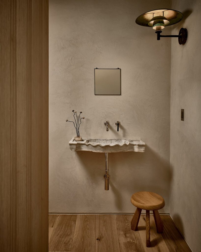 Mid-Century Style Brentwood Home - Benmore Ter, Los Angeles, CA, USA - 26
