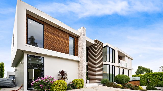 Spacious Modern Contemporary House