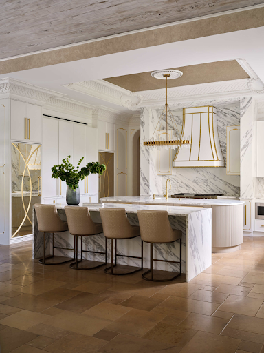 Design as a Status Statement: How Palm Beach Homes Give You the Edge in