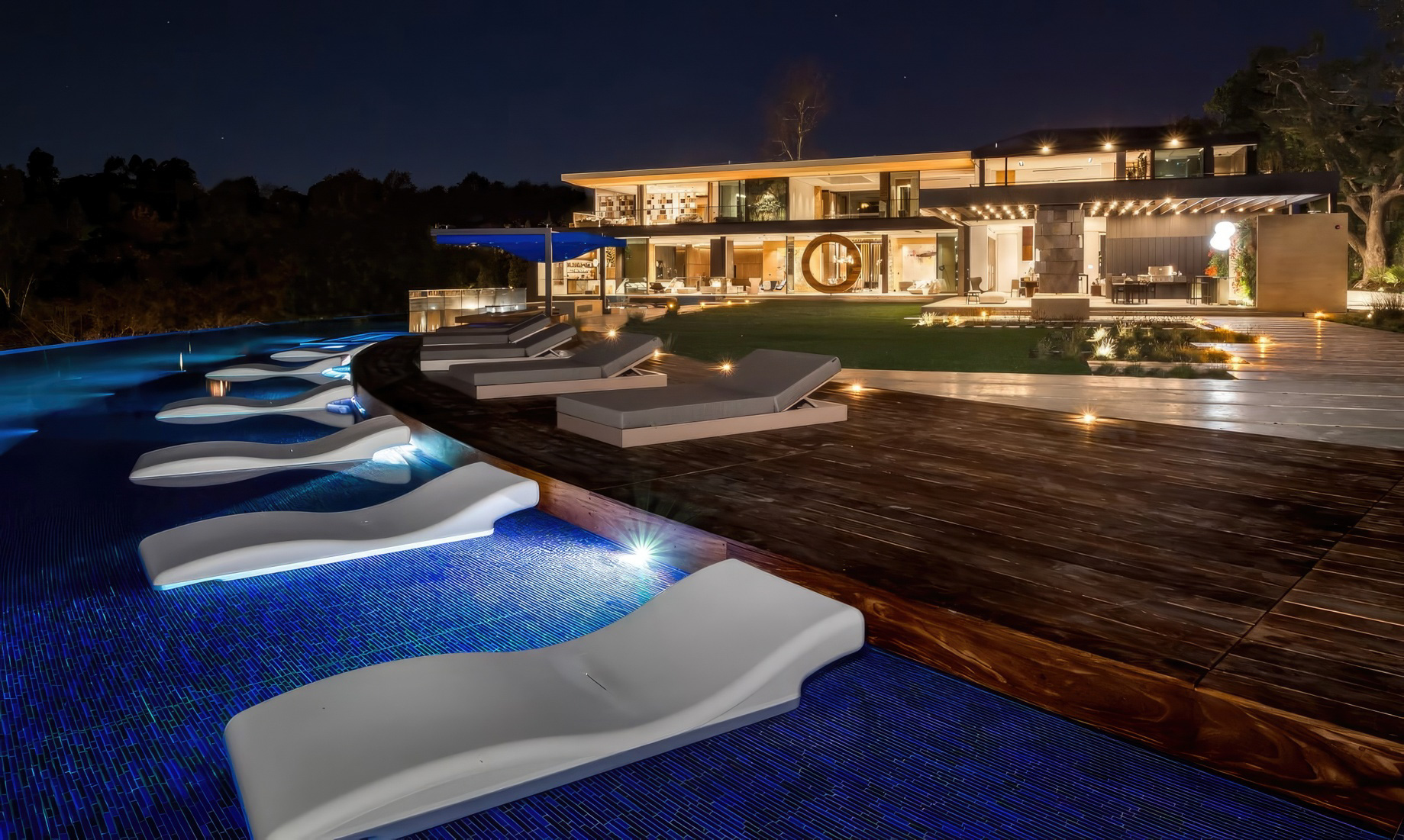 Bentley Residence – 281 Bentley Cir, Los Angeles, CA, USA – 26