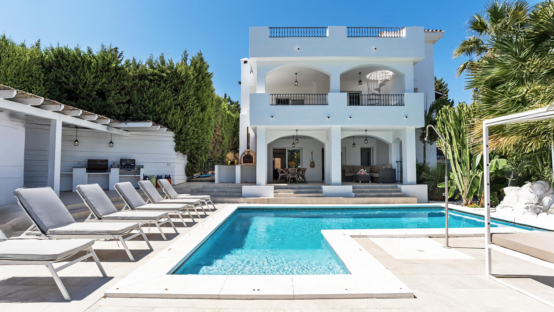 Detached Villa in Nueva Andalucía, Marbella, Málaga, Andalusia, Spain