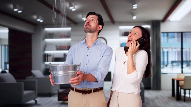 Emergency Water Leak from the Ceiling