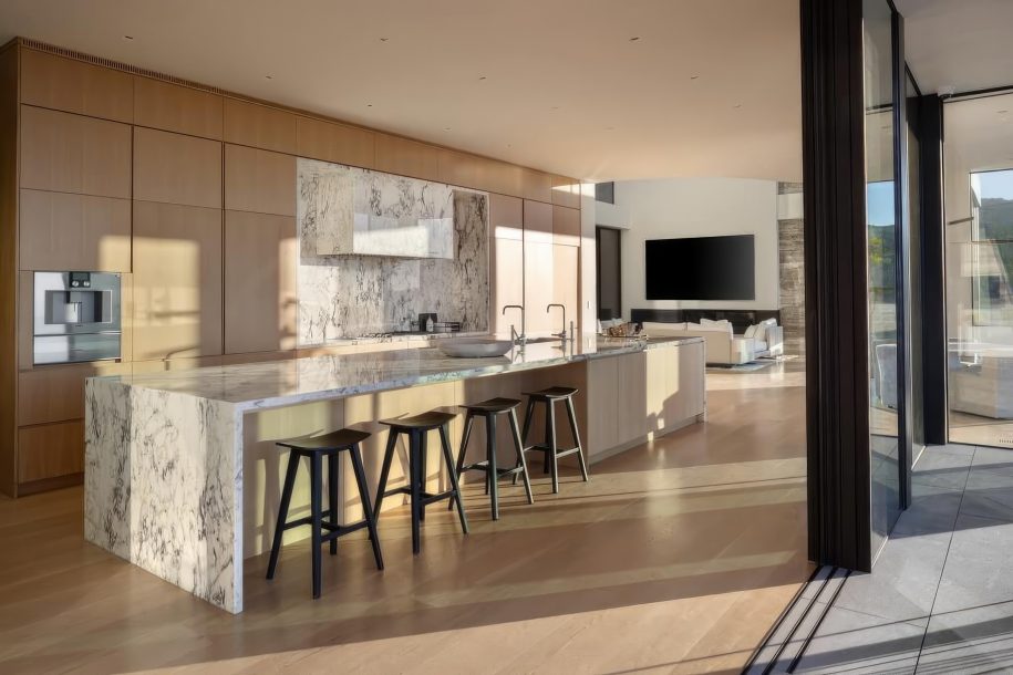 The Crestwood Residence - 1504 N Kenter Ave, Los Angeles, CA, USA - 36
