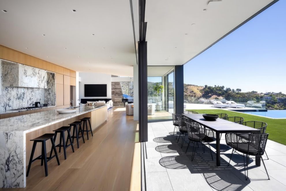 The Crestwood Residence - 1504 N Kenter Ave, Los Angeles, CA, USA - 41
