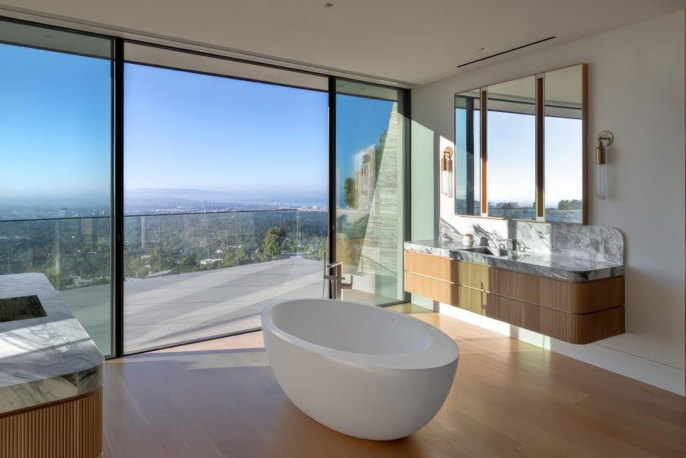 The Crestwood Residence - 1504 N Kenter Ave, Los Angeles, CA, USA - 58