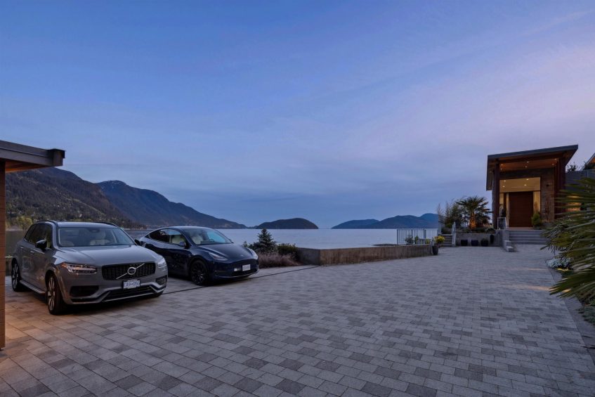 15 Brunswick Beach Rd, Lions Bay, BC, Canada - 4