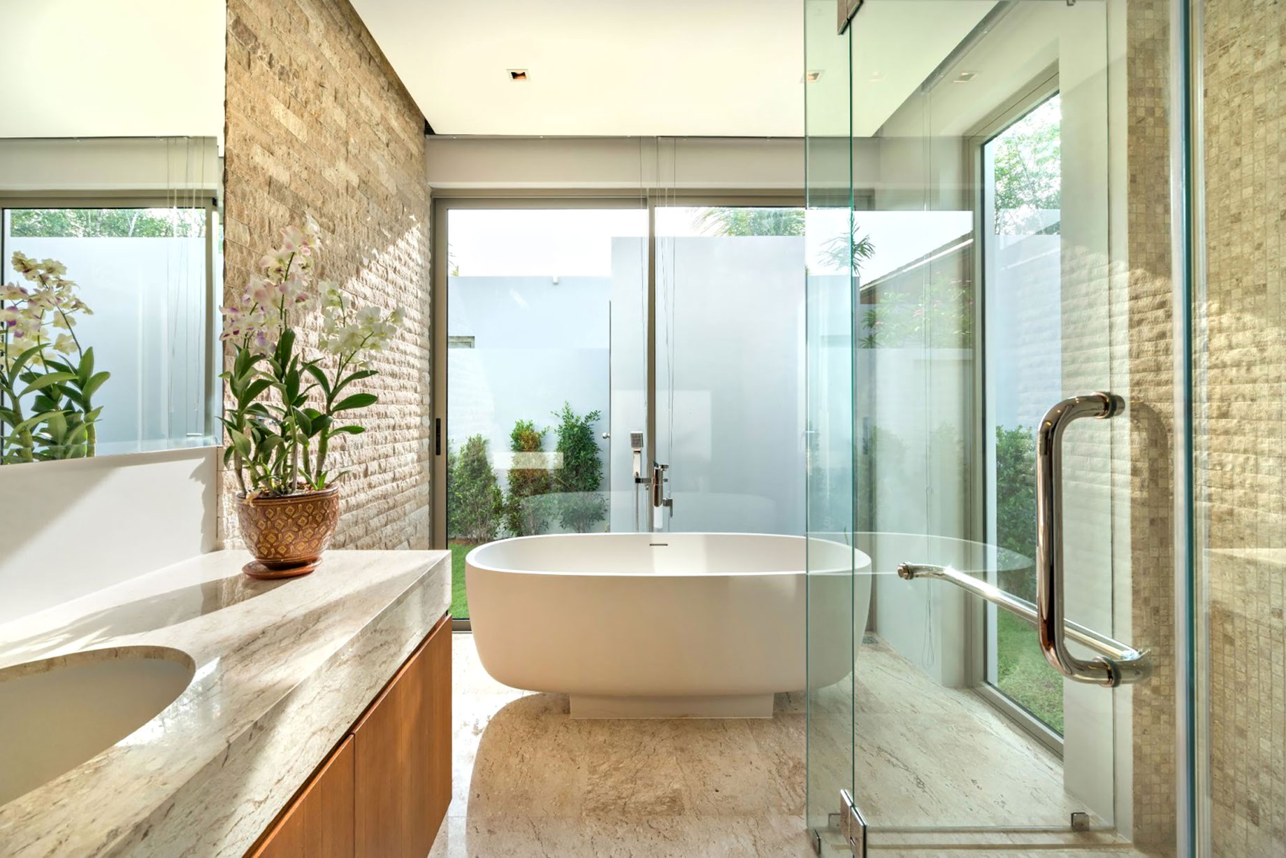 Modern Stone and Glass Bathroom Design