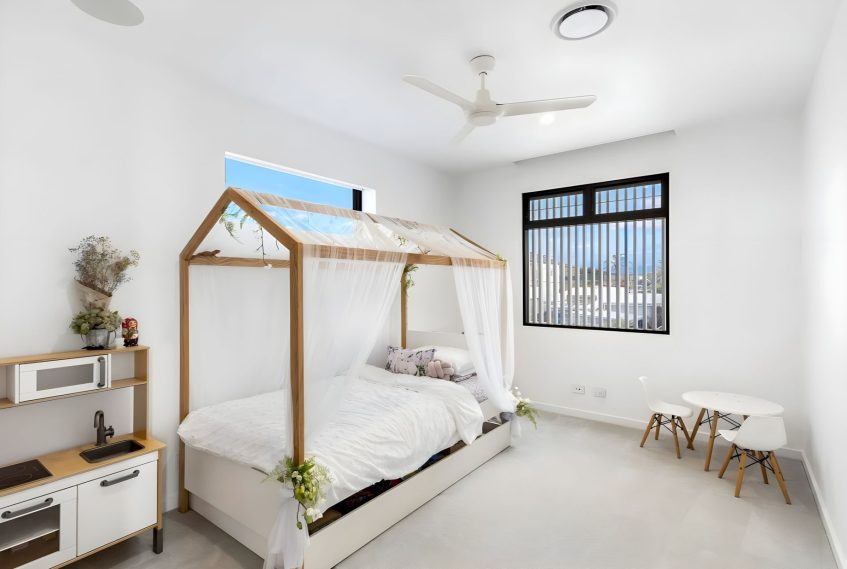 237 Jefferson Lane, Palm Beach, Queensland, Australia - 16