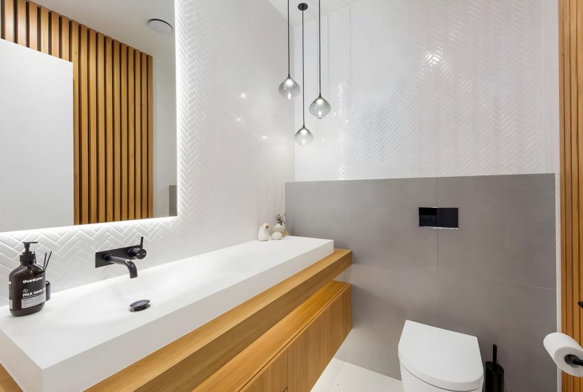 237 Jefferson Lane, Palm Beach, Queensland, Australia - 7