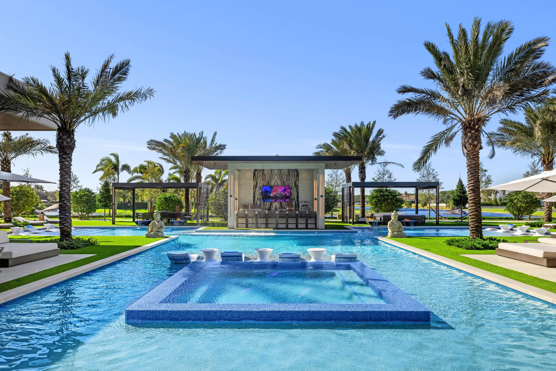 Casa Maranello – 16171 Quiet Vista Circle, Delray Beach, FL, USA – 16