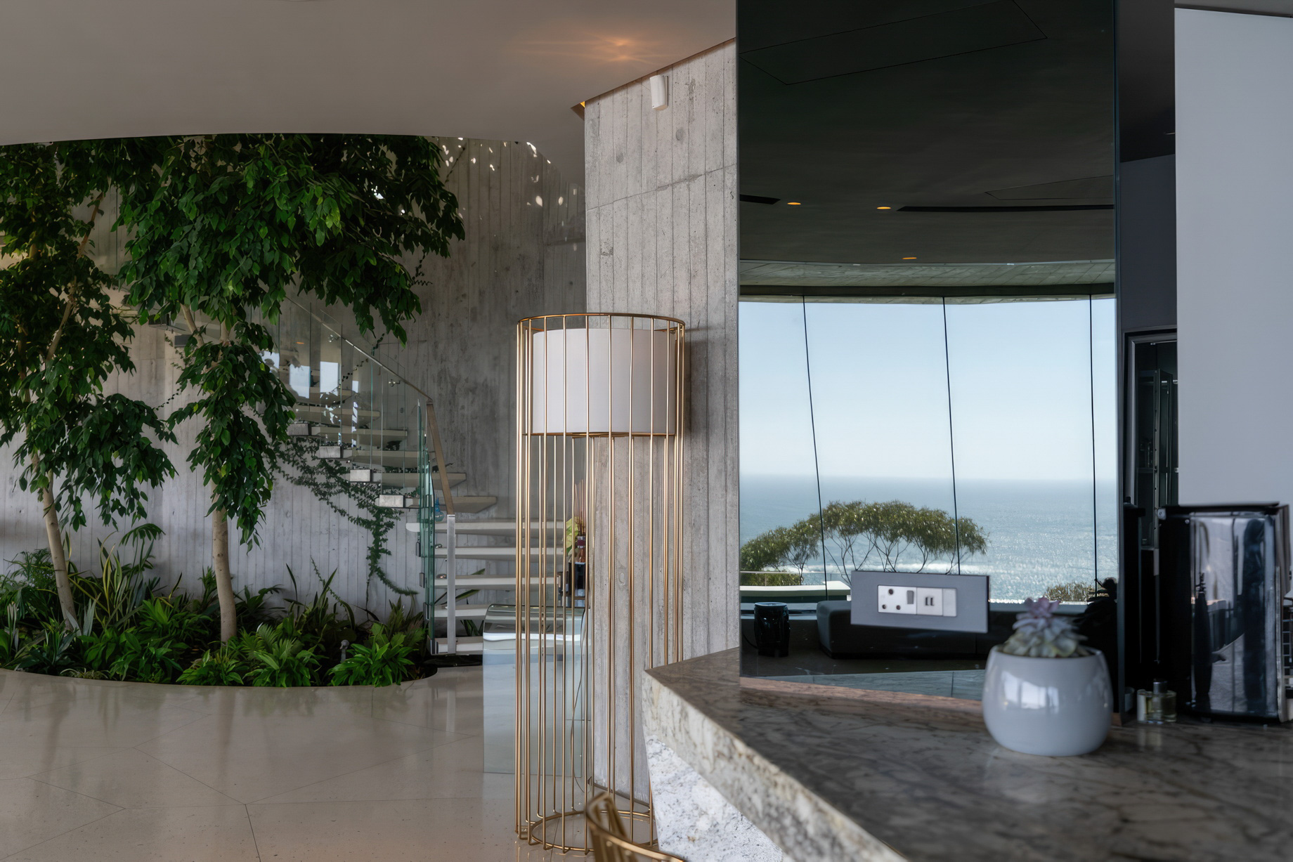 Pengilly House Iron Man Villa – Kloof Rd, Cape Town, South Africa – 15