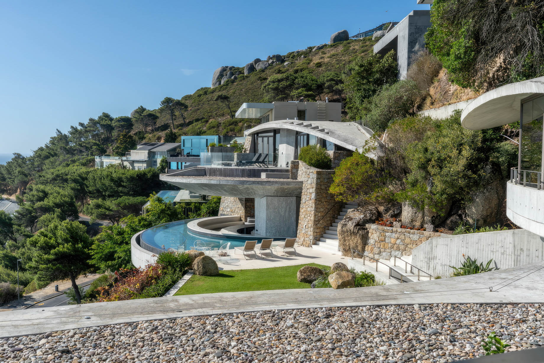 Pengilly House Iron Man Villa – Kloof Rd, Cape Town, South Africa – 29