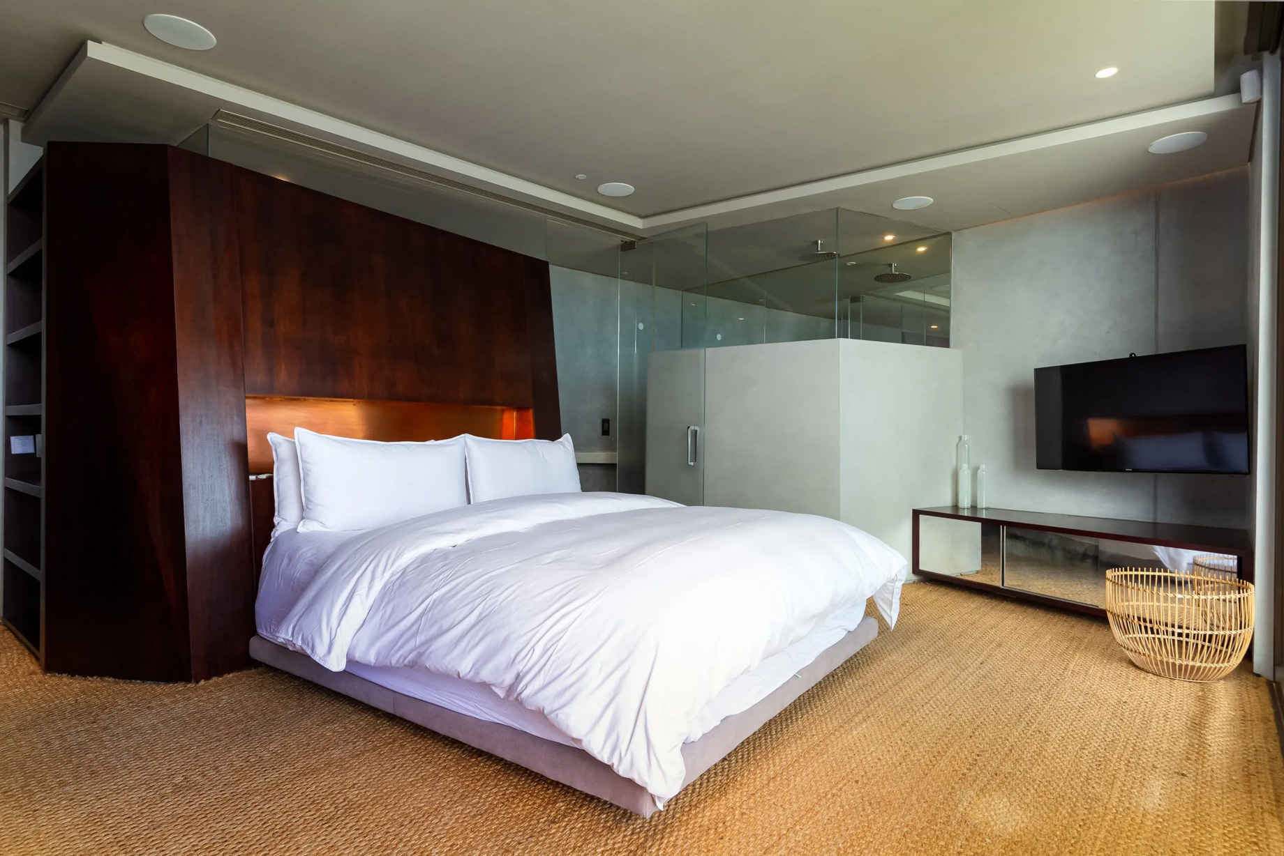 Pengilly House Iron Man Villa – Kloof Rd, Cape Town, South Africa – 46