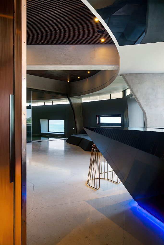 Pengilly House Iron Man Villa - Kloof Rd, Cape Town, South Africa - 75