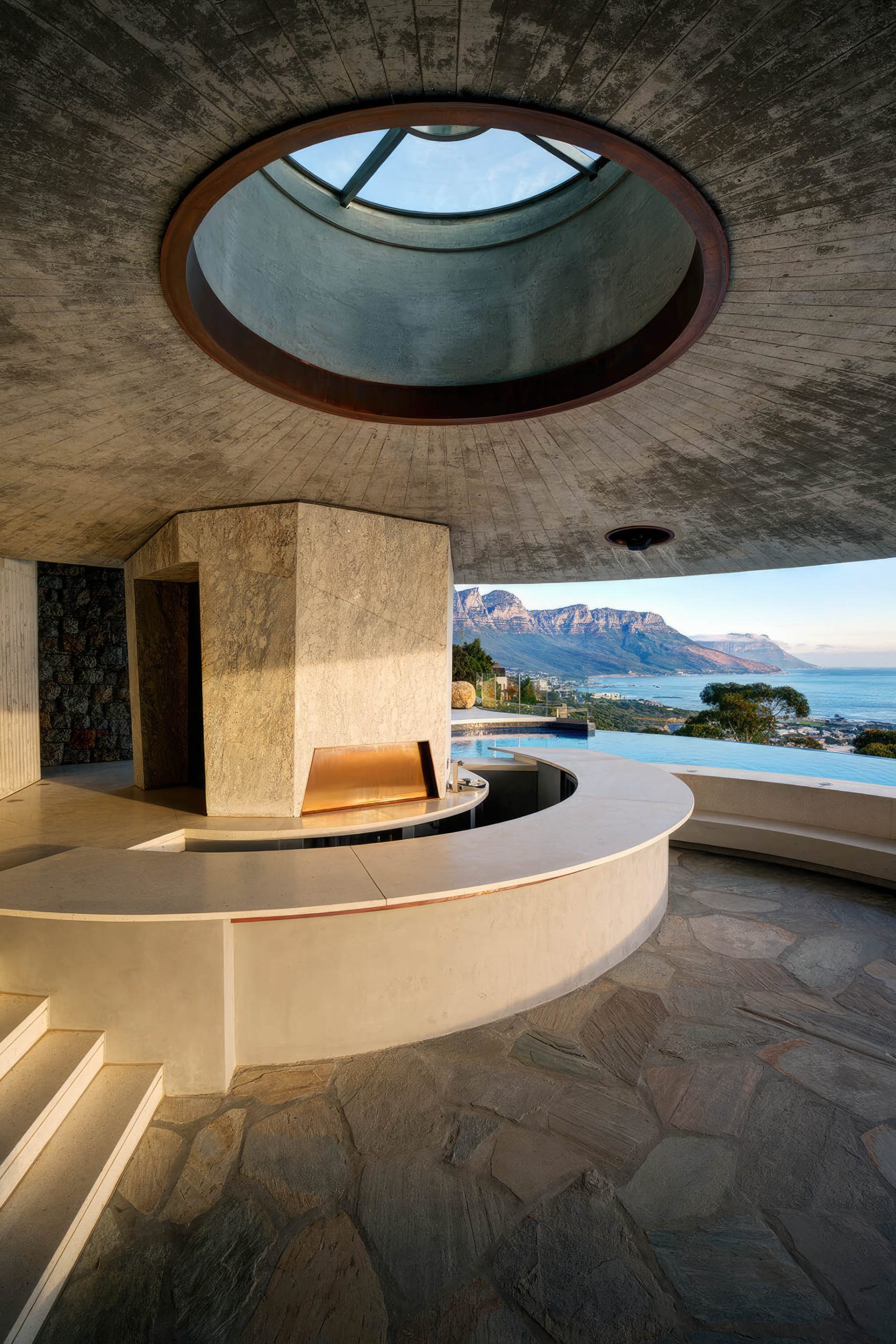 Pengilly House Iron Man Villa – Kloof Rd, Cape Town, South Africa – 89