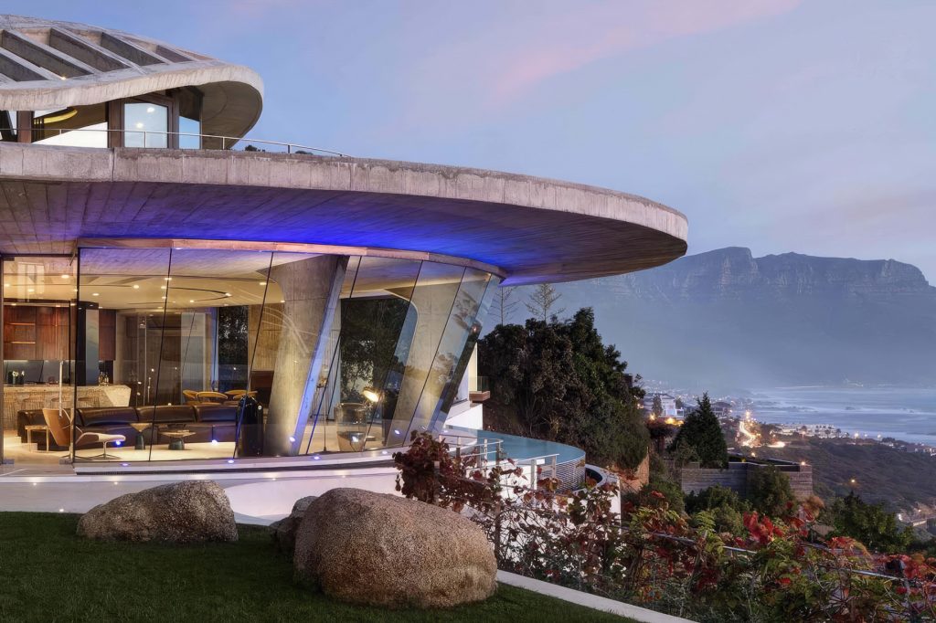Pengilly House Iron Man Villa - Kloof Rd, Cape Town, South Africa - 93