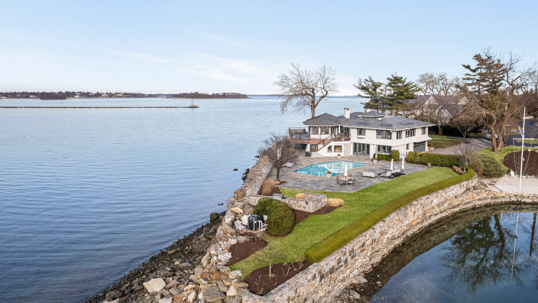 Manursing Island Waterfront Residence – 6 N Island Drive, Rye, NY, USA 🇺🇸 – $7,950,000
