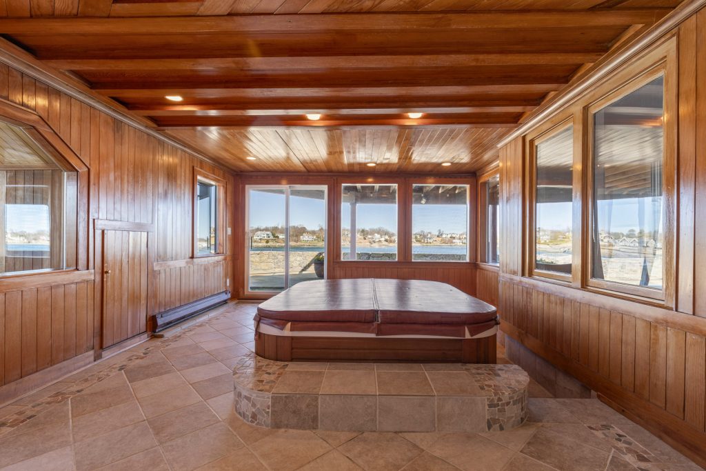 Manursing Island Waterfront Residence - 6 N Island Drive, Rye, NY, USA - 37 Manursing Island Waterfront Residence - 6 N Island Drive, Rye, NY, USA - 37