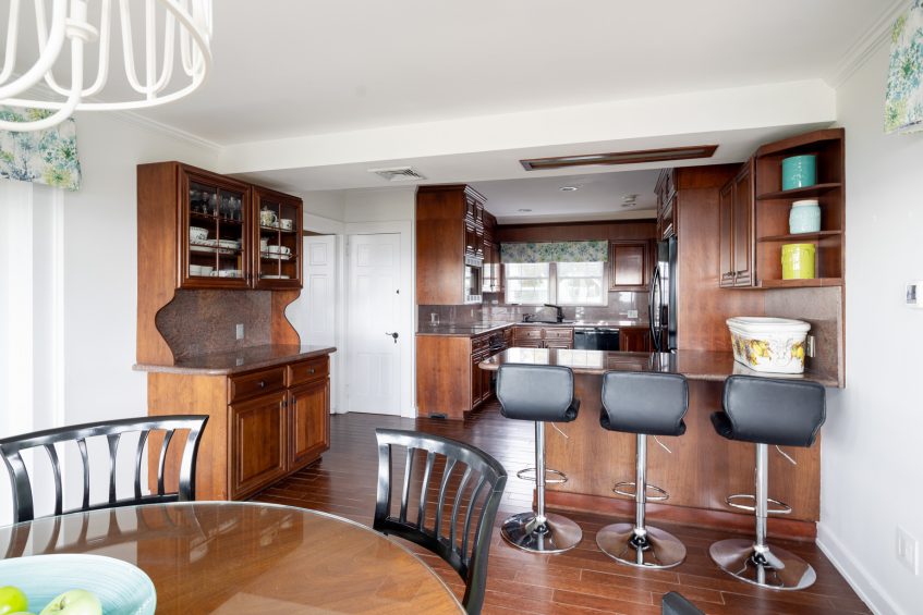 The Point - 16 Point Road, Bellport Village, New York, NY, USA - 15