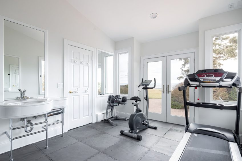 The Point - 16 Point Road, Bellport Village, New York, NY, USA - 23