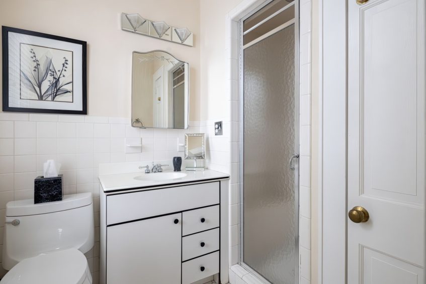 The Point - 16 Point Road, Bellport Village, New York, NY, USA - 25