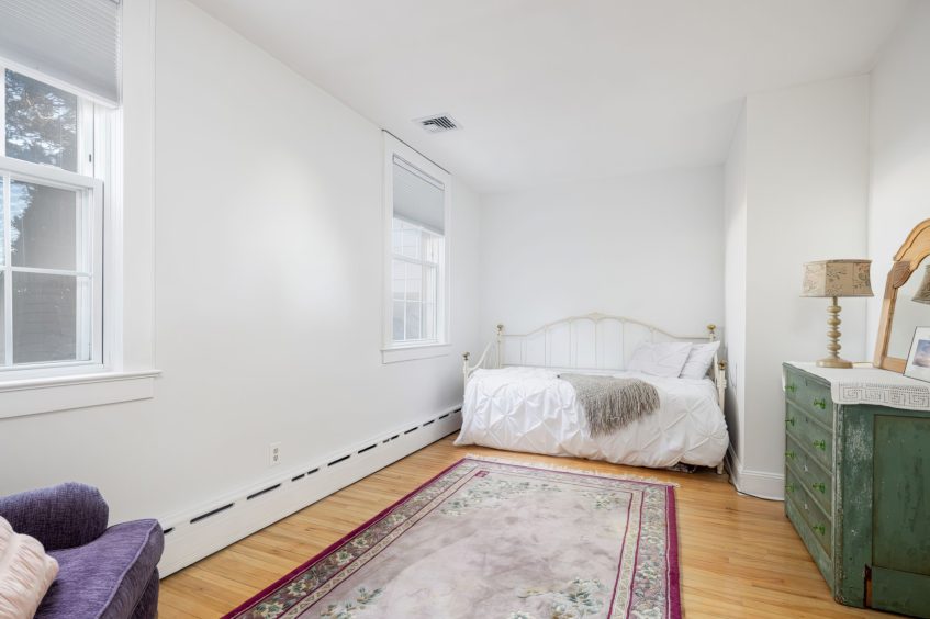 The Point - 16 Point Road, Bellport Village, New York, NY, USA - 26