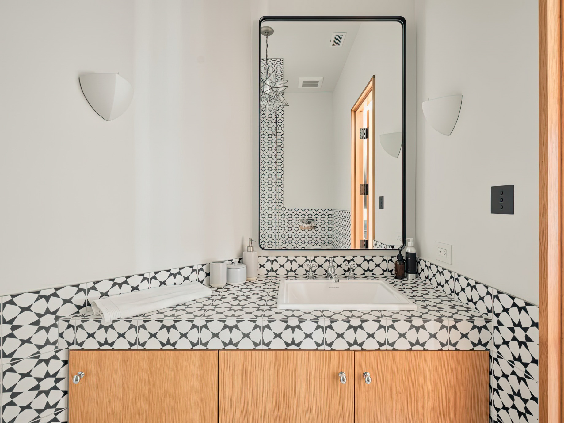 Villa Serena – 4200 Watersedge Cove, Austin, TX, USA – 47