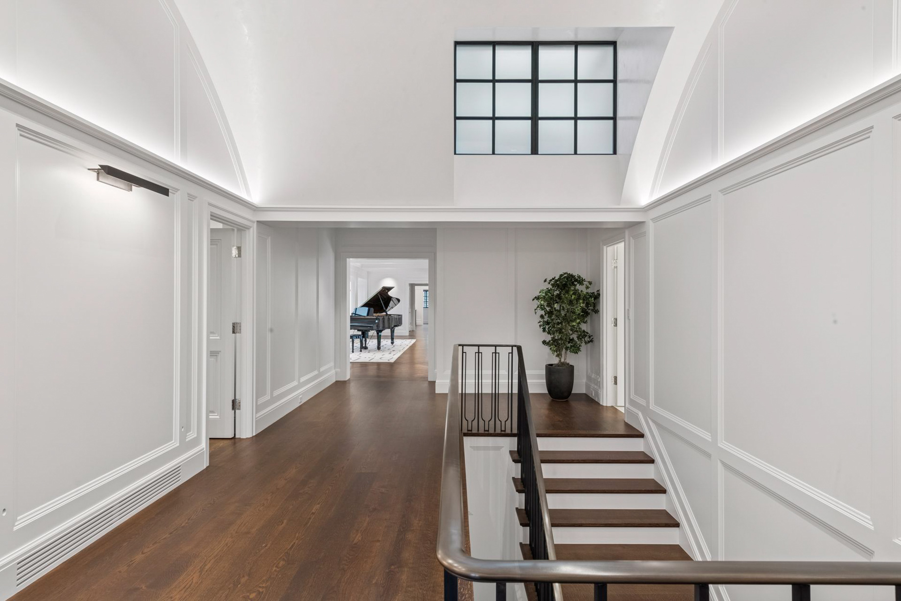 Lake Point Estate – 2770 Gale Road, Wayzata, MN, USA – 102