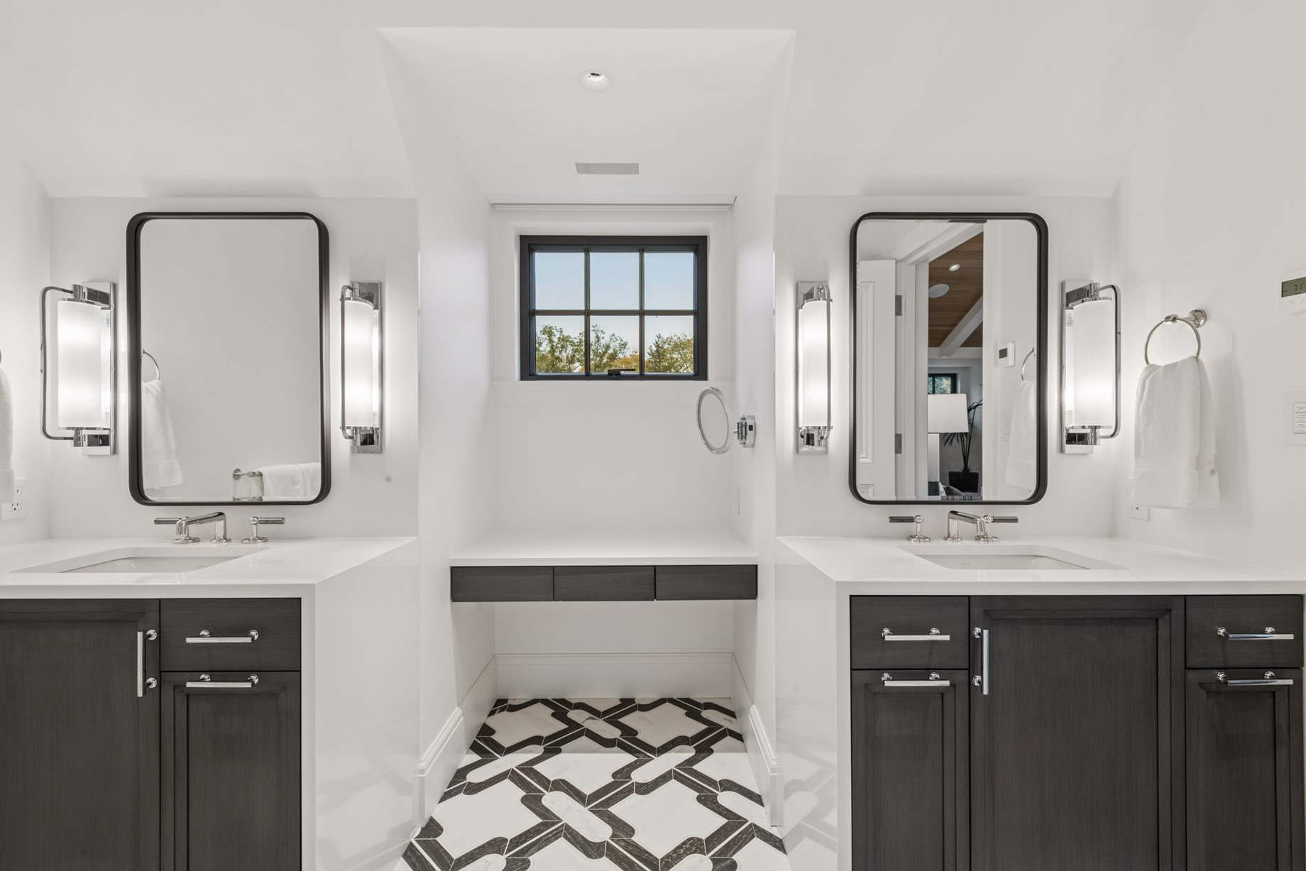 Lake Point Estate – 2770 Gale Road, Wayzata, MN, USA – 121