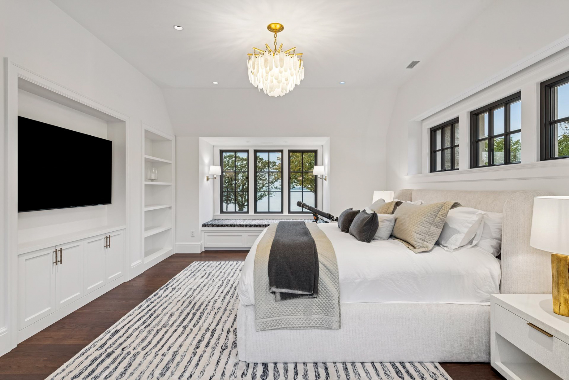 Lake Point Estate – 2770 Gale Road, Wayzata, MN, USA – 123