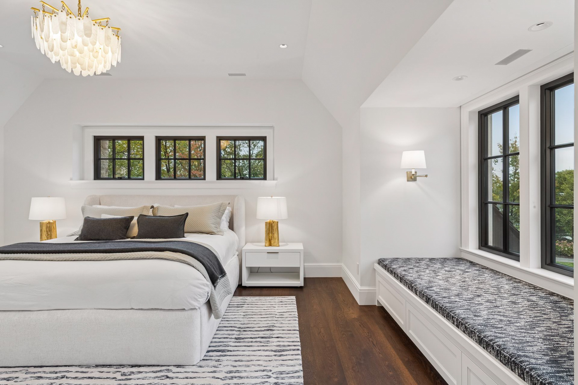 Lake Point Estate – 2770 Gale Road, Wayzata, MN, USA – 124