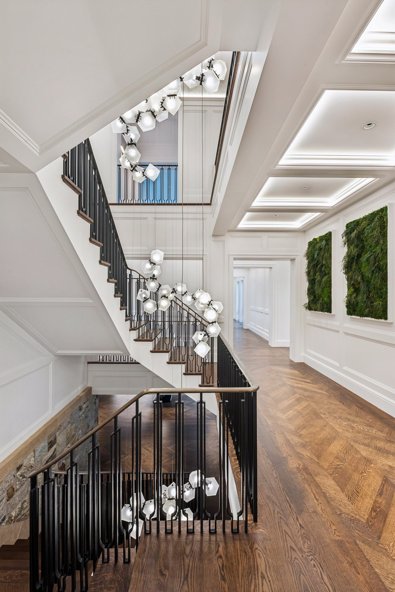 Lake Point Estate – 2770 Gale Road, Wayzata, MN, USA – 133