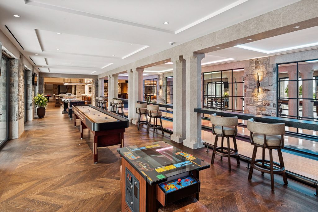 Lake Point Estate - 2770 Gale Road, Wayzata, MN, USA - 152 Lake Point Estate - 2770 Gale Road, Wayzata, MN, USA - 152