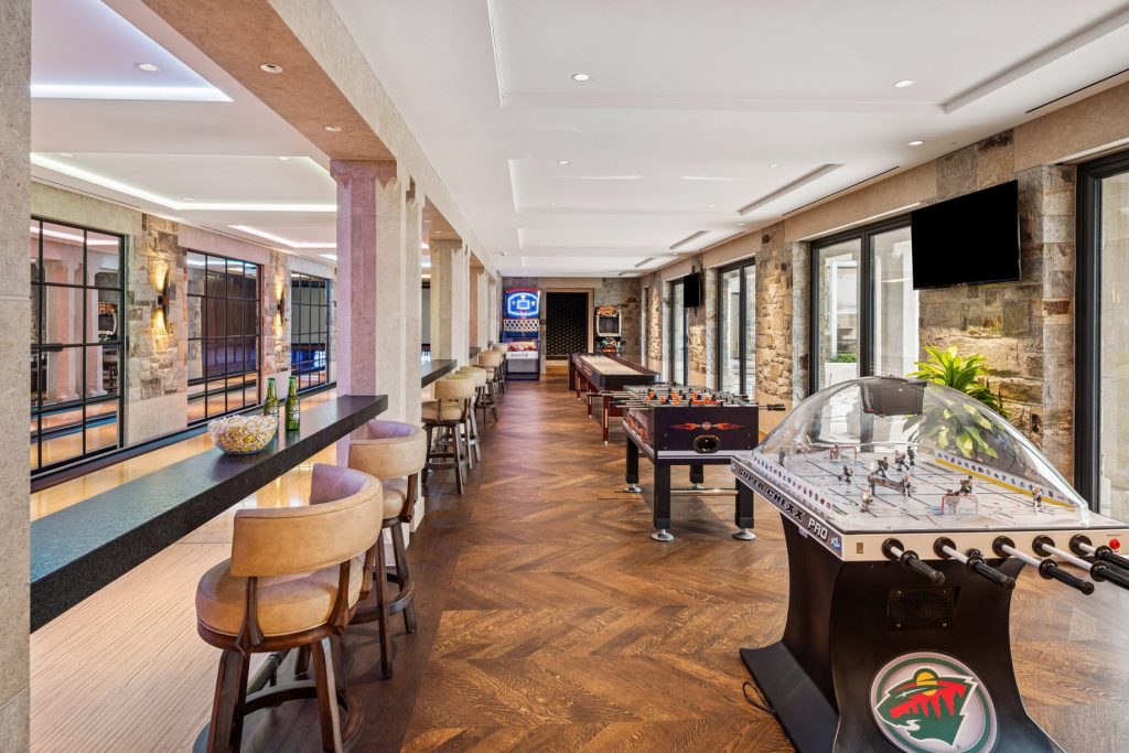 Lake Point Estate - 2770 Gale Road, Wayzata, MN, USA - 153 Lake Point Estate - 2770 Gale Road, Wayzata, MN, USA - 153