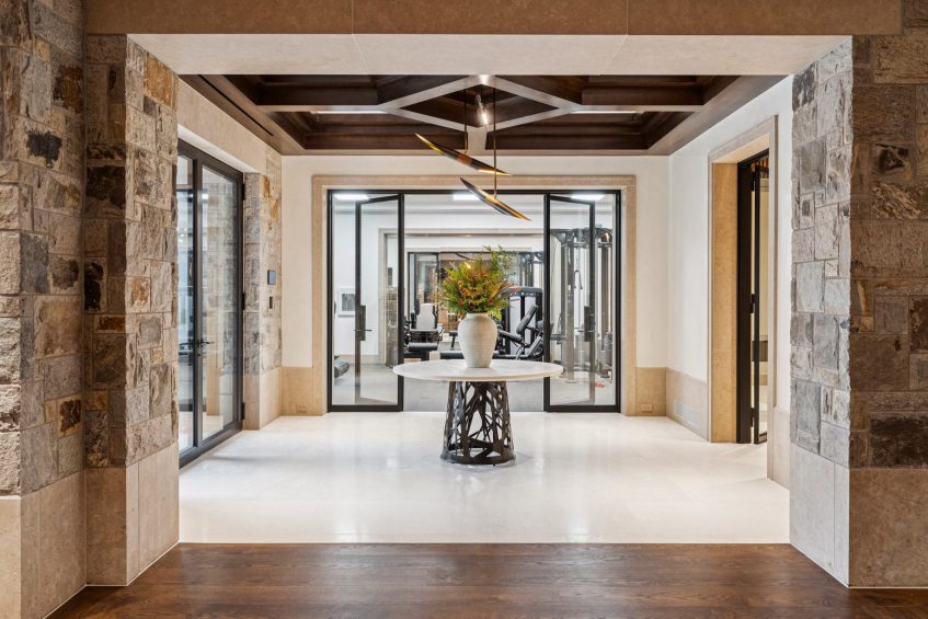 Lake Point Estate - 2770 Gale Road, Wayzata, MN, USA - 175 Lake Point Estate - 2770 Gale Road, Wayzata, MN, USA - 175